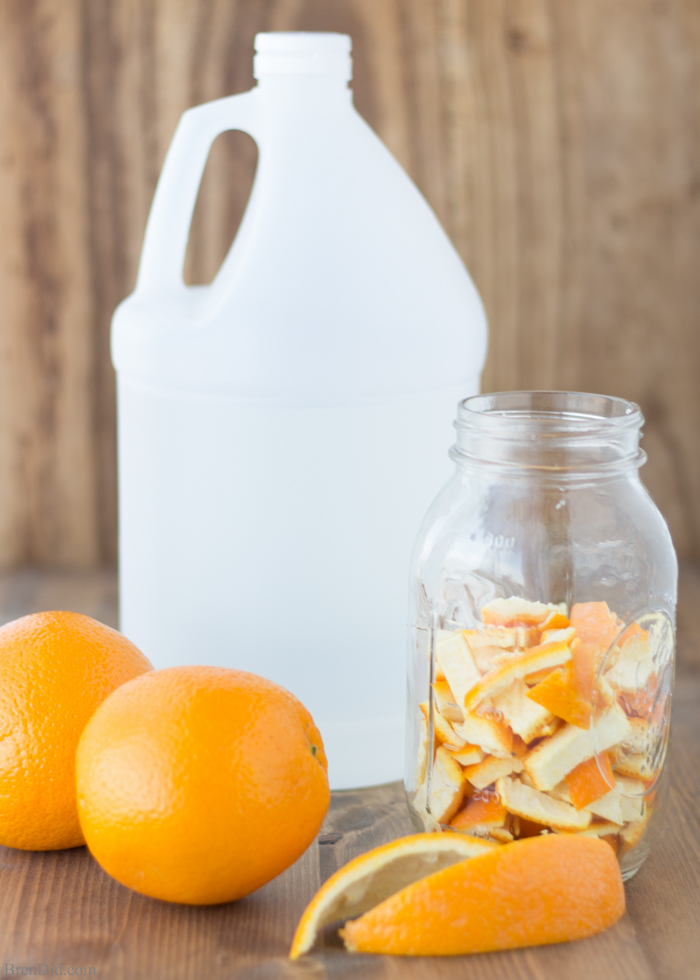 Vinegar is one of the best cleaning products, although it doesn't smell good. But if you add orange with it becomes an amazing combination. Check out this Orange Vinegar recipe to find more!