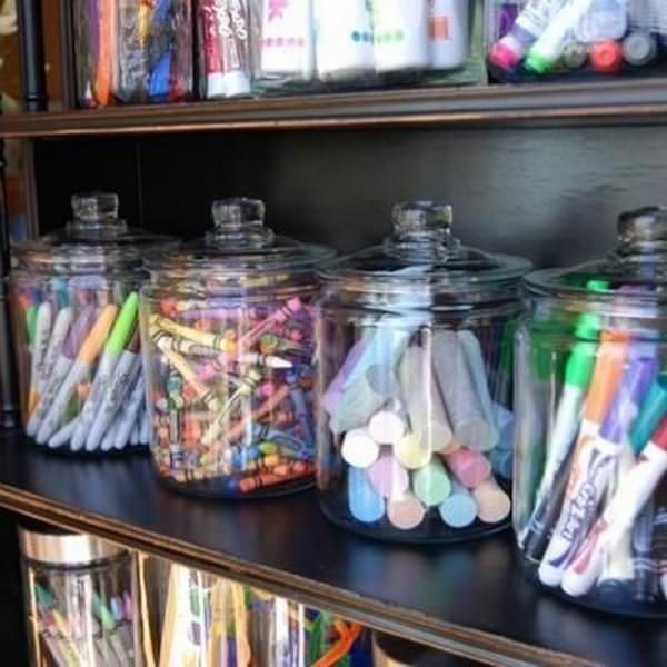 4-art-supplies-organized-mason-jars