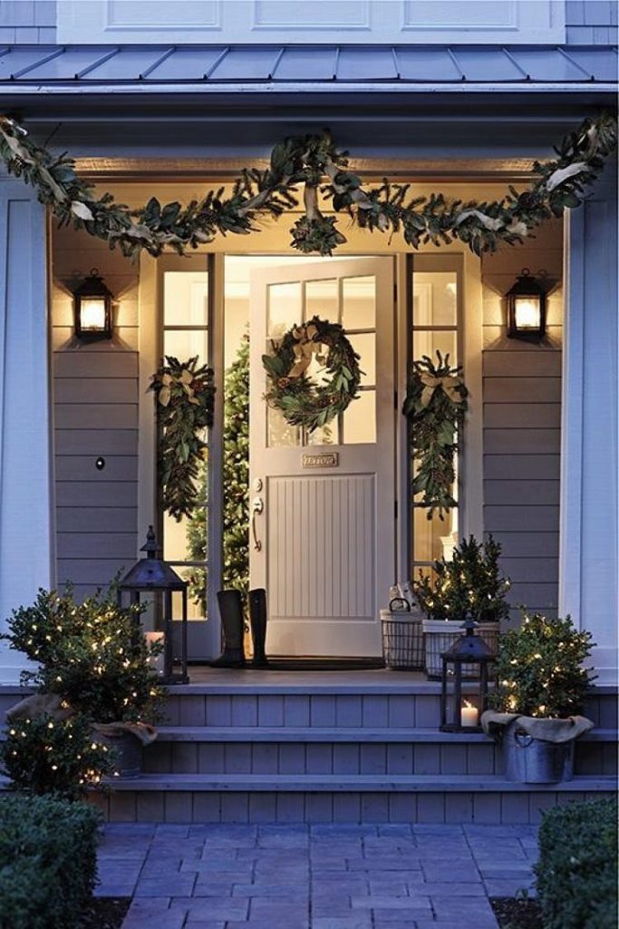 top-christmas-decorating-ideas_front-door-decor